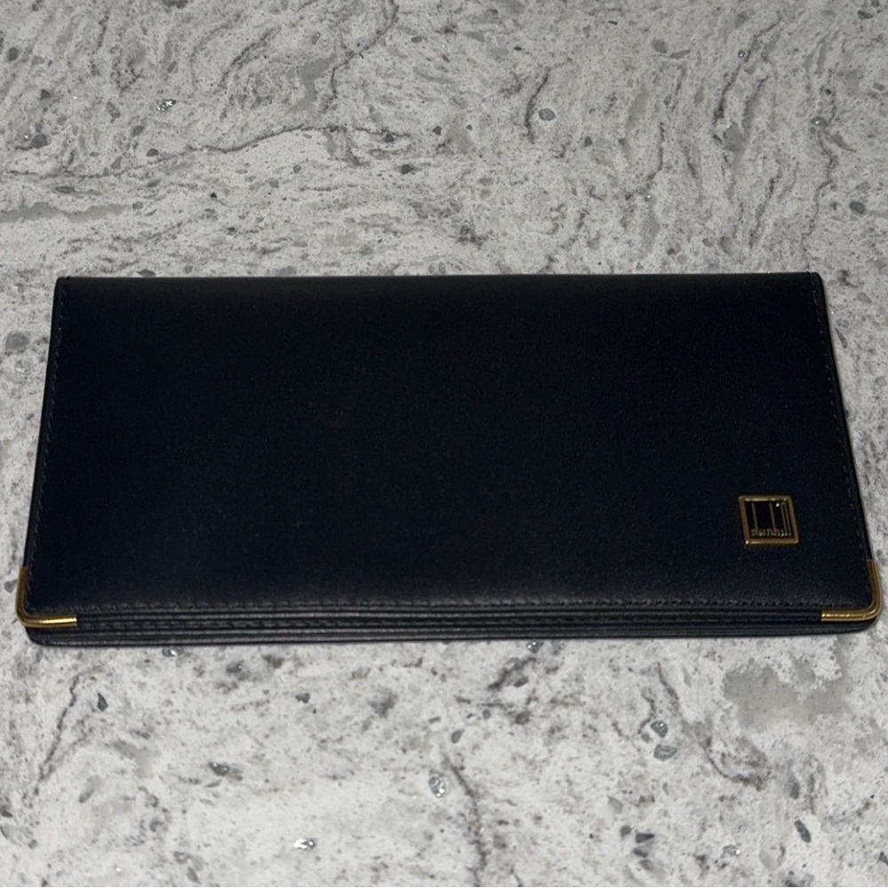 Dunhill Long Billfold Logo Plate Leather Men’s Wallet
AUTHENTIC LIKE NEW - Picture 2 of 13